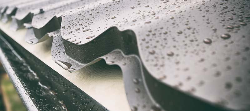 Nettoyer sa toiture en Essonne