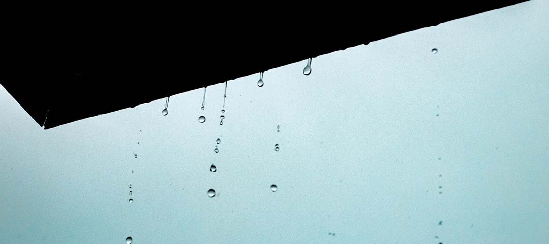 Infiltration d'eau par le toit - Recherche de fuites